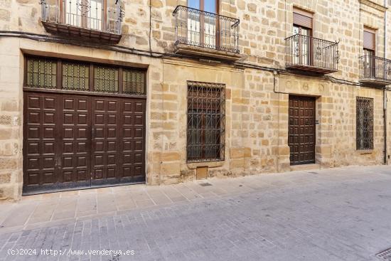  CASA EN CASCO HISTORICO DE BAEZA - JAEN 