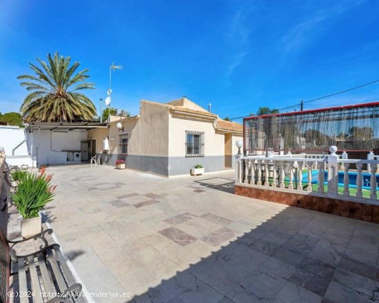 Casa en venta en Albatera (Alicante)