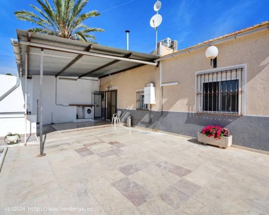 Casa en venta en Albatera (Alicante)