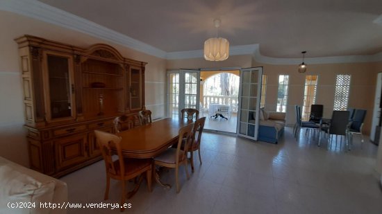 Villa en venta en La Manga del Mar Menor (Murcia)