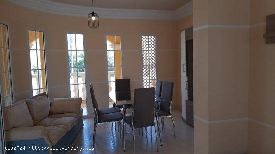 Villa en venta en La Manga del Mar Menor (Murcia)