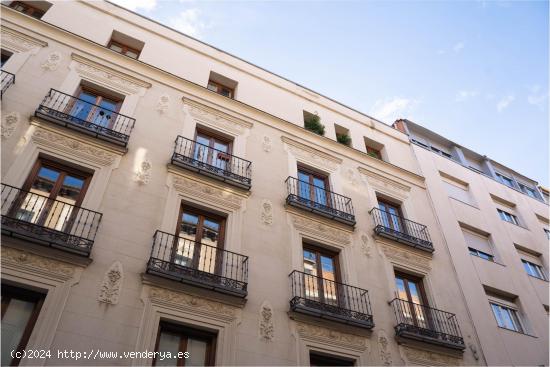 ESTUDIO EN EL CORAZON DE MALASAÑA - MADRID