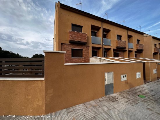 Unifamiliar adosada en venta  en Banyeres del Penedès - Tarragona