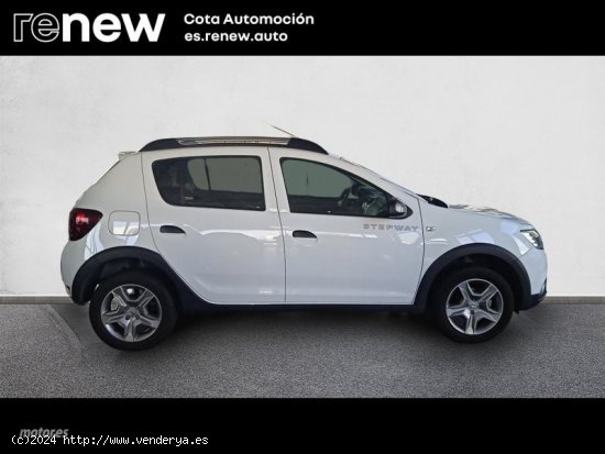 Dacia Sandero STEPWAY ESSENTIAL TCE 90CV de 2018 con 5.500 Km por 12.500 EUR. en Madrid