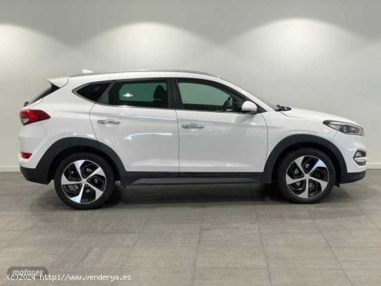 Hyundai Tucson Tucson 2.0CRDI BD Tecno 4x2 de 2015 con 103.000 Km por 15.500 EUR. en Barcelona