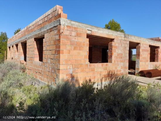 OCASION GRAN FINCA RUSTICA CON EDIFICACIONES A REFORMAR EN GANDESA - TARRAGONA