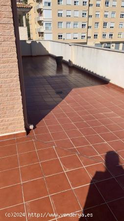 Magnifica oprtuniddad ÁTICO 150m de terraza con barbacoa - ALICANTE