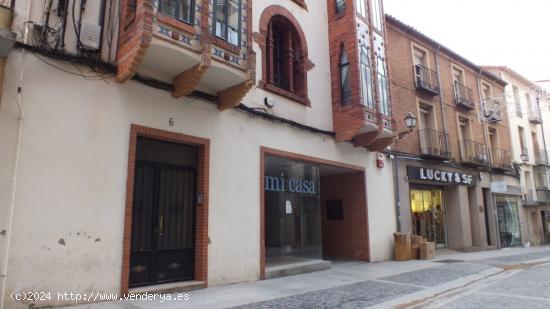 Local comercial muy céntrico en edificio singular - SORIA