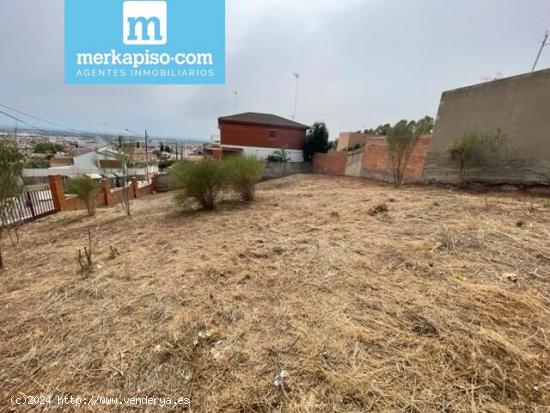 Terreno en venta en Albarrosa- - BARCELONA