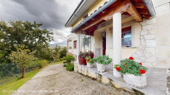 BONITO CHALET EN EL VALLE DE MENA - BURGOS