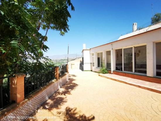 Casa cueva con terreno de 9 áreas en Terque - ALMERIA