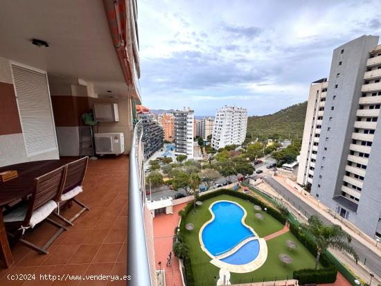  SE VENDE APARTAMENTO DE 2 DORMITORIOS Y 2 PLAZAS DE GARAJE Y TRASTERO EN CALA VILLAJOYOSA - ALICANTE 