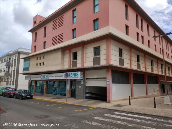 Vendemos 2 Plazas de garaje + trastero contiguas o por separado Arnao San Juan Telde. Edificio Nuevo