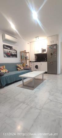 SE VENDE APARTAMENTO EN PLENO CENTRO - CADIZ