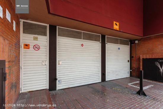 Plaza de Garaje situado en Calle Cinca-Torras i Bages - BARCELONA