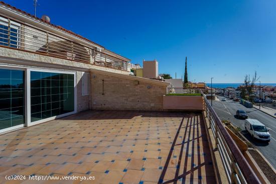 Ubicación céntrica y posibilidad de convertir en el hogar de tus sueños - LAS PALMAS