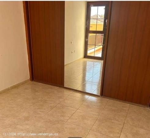 Se vende piso de dos dormitorios en San Isidro - SANTA CRUZ DE TENERIFE