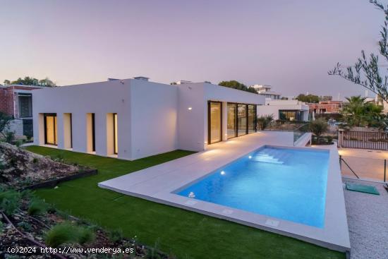  VILLA EN LAS COLINAS GOLF - ALICANTE 