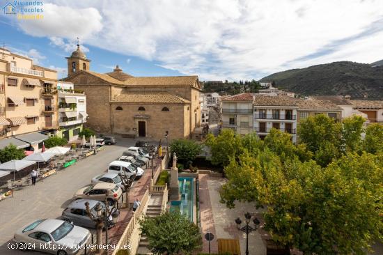  Espectacular casa en la plaza más importante de Algarinejo - GRANADA 