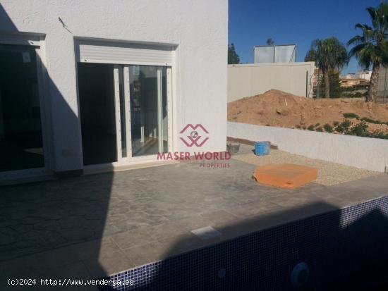 VILLAS PAREADAS DE OBRA NUEVA EN LOS ALCAZARES - MURCIA