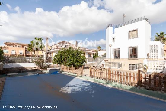 Chalet en Nueva Almería con Parcela de 538 m2 - ALMERIA