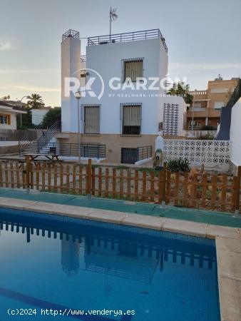 Chalet en Nueva Almería con Parcela de 538 m2 - ALMERIA