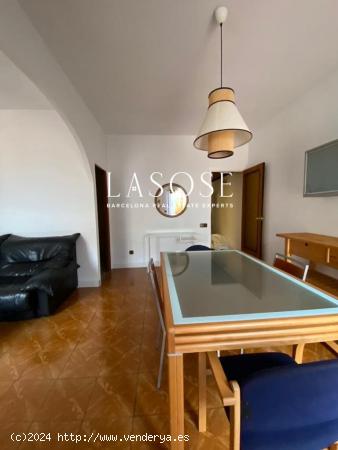 Acogedor piso en alquiler con terraza privada en Vila de Gracia - BARCELONA