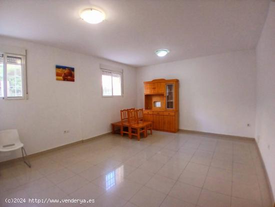  APARTAMENTO SEMI AMUEBLADO EN CENTRO PEATONAL DE CARTAGENA - MURCIA 