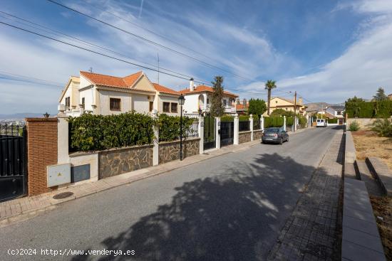 Chalet Venta Urb.Laurel de la Reina (La Zubia) - GRANADA