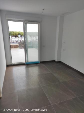 Piso en La Pineda , 4a planta, con vistas al mar!!! - TARRAGONA