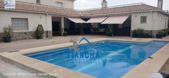 INMOBILIARIA LA MANCHA VENDE CHALET DE LUJO EN ALBACETE - ALBACETE