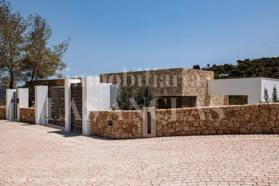 Villa en venta en Santa Eulalia del Río (Baleares)