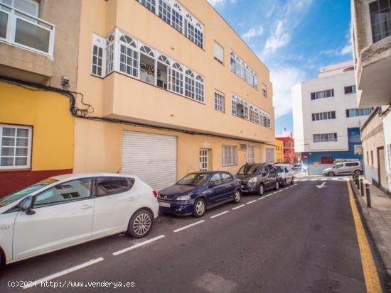 Venta de Local con Parking privado incluido en Taco - SANTA CRUZ DE TENERIFE