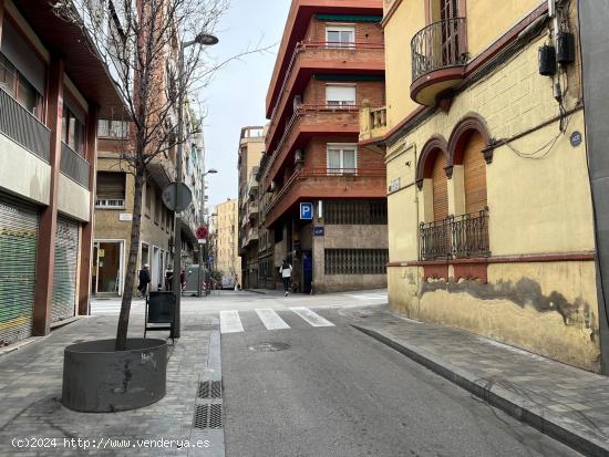 Estudio/Cafetería EN BARCELONA - BARCELONA