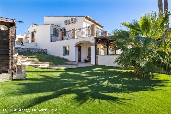 Villa en venta en Estepona (Málaga)