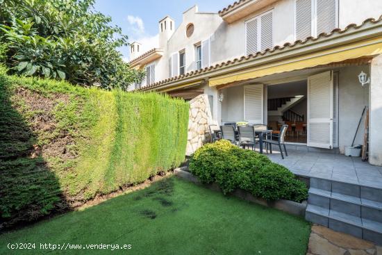 ACOGEDOR CHALET PAREADO EN VILAFORTUNY - TARRAGONA