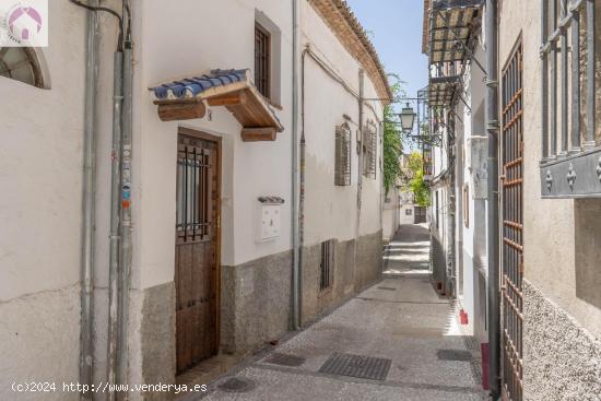 Dos maravillosas casas en el Albaicín con vistas panorámicas a la Alhambra - GRANADA