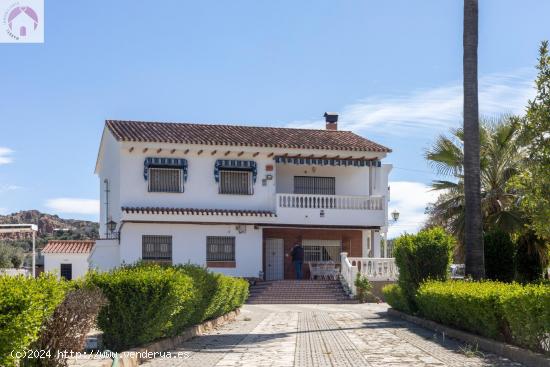  Se Vende en Guadix - GRANADA 