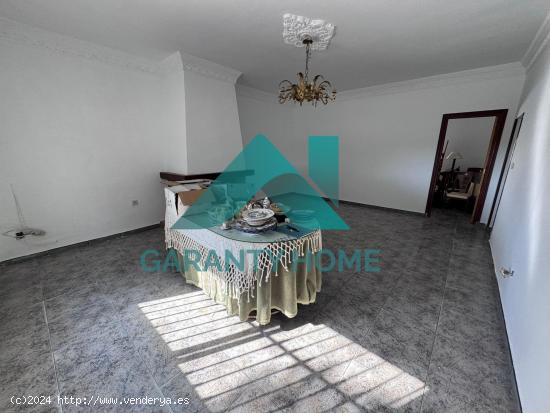 SE VENDE CHALET EN ZONA MONTE DEL CASAR - CACERES