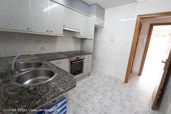 Unifamiliar adosada en venta  en Manlleu - Barcelona