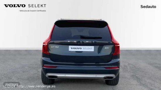 Volvo XC 90 XC90 Momentum Pro, B5 AWD mild-hybrid, Siete asientos de 2021 con 139.295 Km por 38.900 