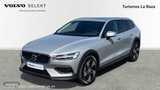  Volvo V 60 V60 Cross Country Plus, B4 AWD Mild hybrid, Diesel, Bright de 2024 con 10 Km por 49.900 E 