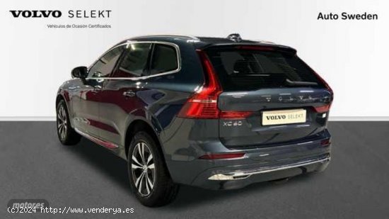 Volvo XC 60 XC60 Recharge Core, T6 Hibrido enchufable, Electrico/Gasolina, Bright de 2024 con 20.575