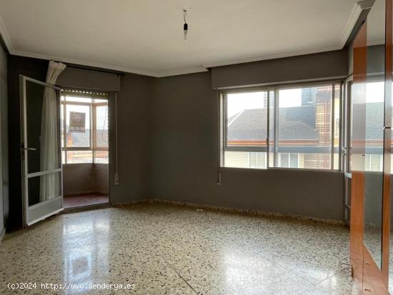  VENTA PISO ZONA BARRIO DE LOS JUDIOS EN PONFERRADA - LEON 