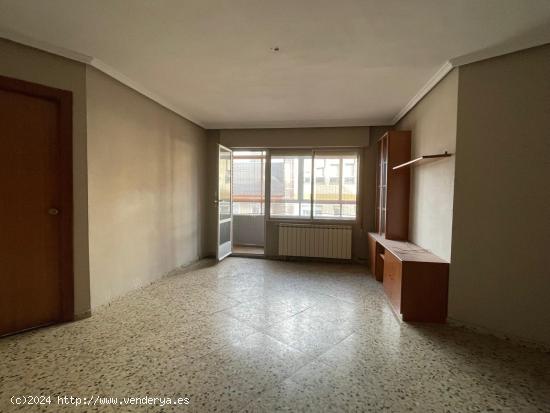 VENTA PISO ZONA BARRIO DE LOS JUDIOS EN PONFERRADA - LEON