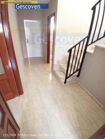  CHALET ADOSADO CON PATIOS PARKING Y TERRAZAS - CACERES 