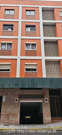  EN VENTA PLAZA DE GARAJE CALLE RAFAEL MESA Y LOPEZ 80 - LAS PALMAS 