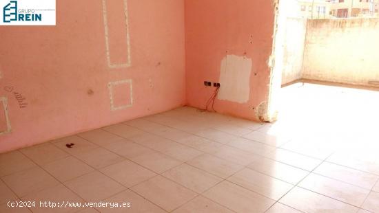 Adosado para Reformar de 181 m² con 3 dormitorios y 2 baños en Recas - TOLEDO