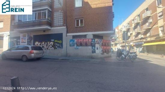 Local comercial en C/CEBREROS 9  zona Lucero - MADRID