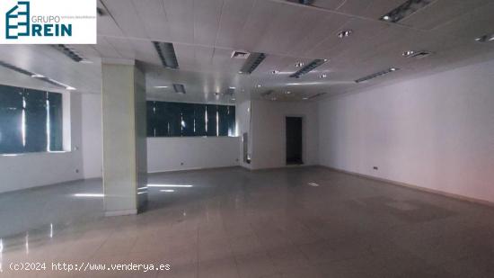 Local comercial en C/CEBREROS 9  zona Lucero - MADRID